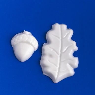 Oak Leaves & Acorns (Plastic Mold)